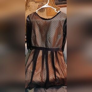 H&M Black and Tan Long Sleeve Dress (5 For 45$)☀️